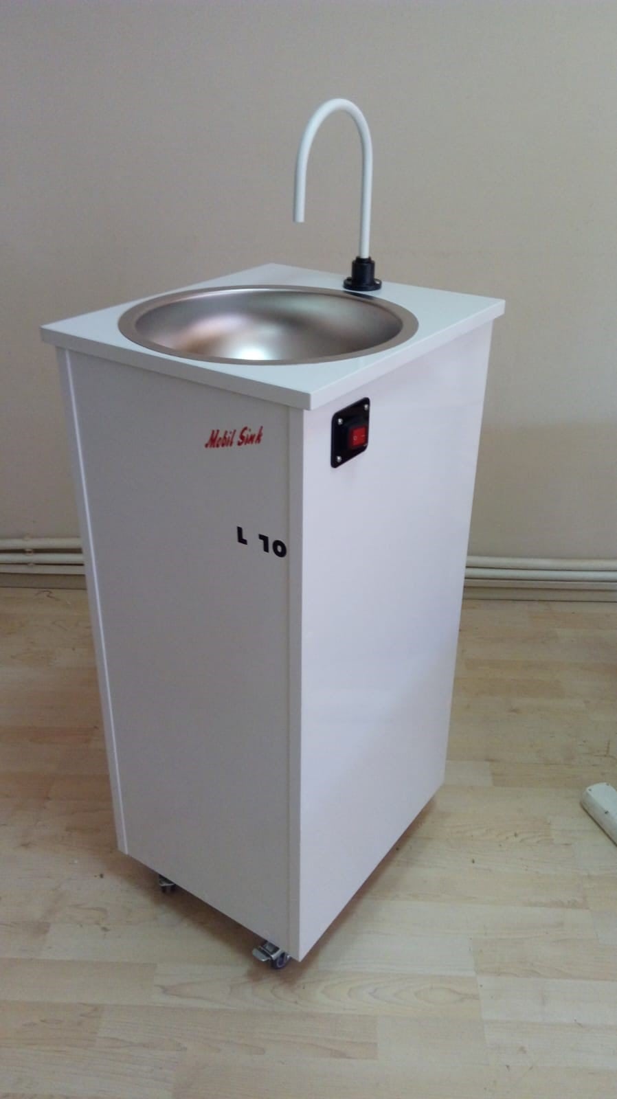 UNI-101 mobil lavabo kullanım alanında