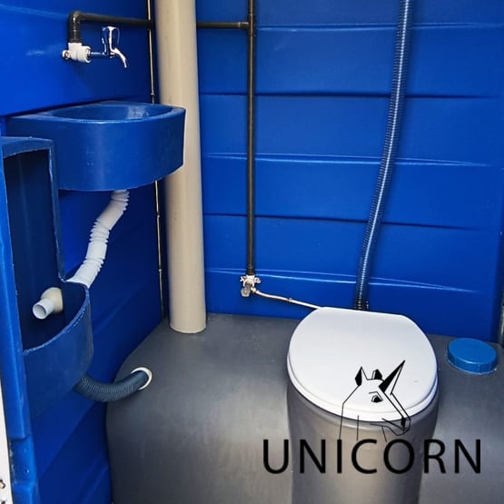 UNI-2040 su depolu mobil tuvalet iç mekân: lavabo ve klozet